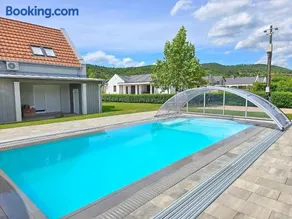 P&G Balaton Poolside Apartment - Biro Tours Nr 122 - Image 2