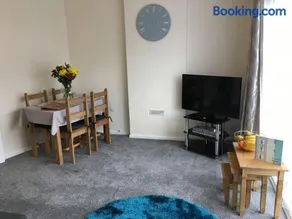 Wristland Court, Watchet - Image 2