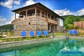 Панорама хаус Лещен и еко къщи Дървена и Землянка - Image 2