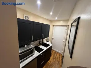 Leavesden Harry Potter Tour Accommodation - 5 mins away - Image 3