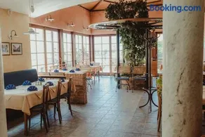 House Minka - Image 1