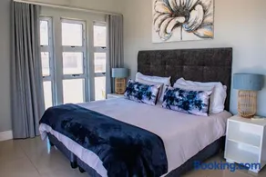 Exclusive Poolside Villa, Humewood - Image 4