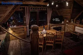 Luxury Chalet Strachan - Jacuzzi and Sauna - Image 4