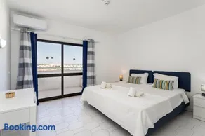The Albufeira Concierge - Pool & Sunset Balconies - Image 1