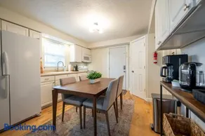 Family Neighborhood - Full Yard - Parking - Image 3