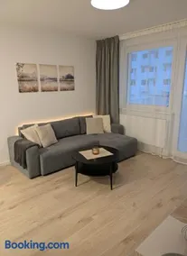 Bratislava, SADBA Family Apartment, Balcony, Free Parking, Airport 1km, Old Town 8km - Image 2