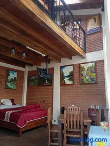 "Arte en el desván" Rustic loft - Desván rústico - Image 1