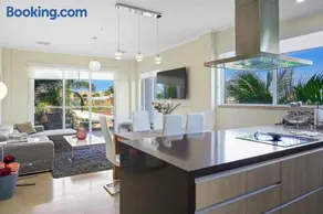 LUXURIOUS APARTMENT IN LEVENT FRONT EAGLE BEACH - Image 4