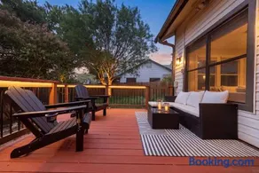 Casa Vista Designer Home Pool Sleeps 16 - Image 4
