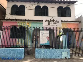 Wally's House Hostel - Image 1
