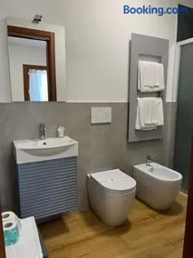 Cantarane Guest House - Image 1
