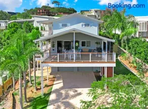 Lammermoor Lodge Holiday Home Yeppoon - Image 2
