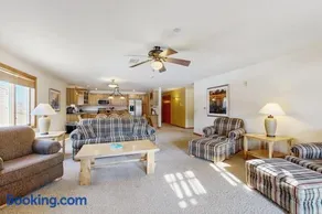 Sunset Condominiums: Golf View - Image 3
