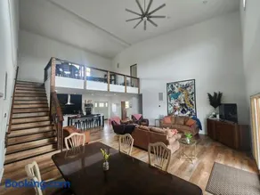 LG's Over White River - 4 Bedroom 3 Bath Spacious House - Image 1
