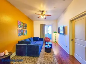 30A Inn & Suites Uptown King Suite - Image 4