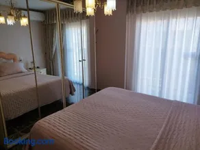 Elche Holidays - Image 1