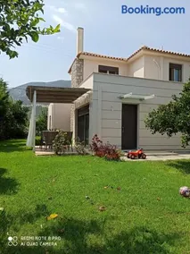 Aloe Apartment in Epidaurus - Image 1