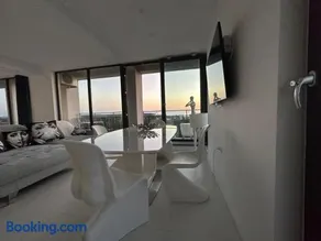 Donna Alba Seaview Penthouse, casa ta de pe plajă - Image 4
