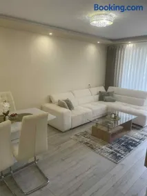 2 Bedroom apartment - Image 4