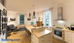 LokoMotel-Wohnung, Luxus Ferienwohnung im Lokschuppen - Image 1