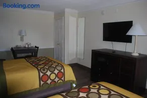 Heritage Inn San Bernardino - Image 3