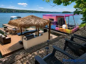 Couples Cove, Houseboat, Pontoon - Image 1