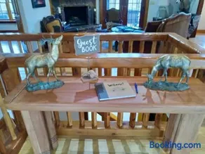 Little Red River Chalet - Image 2