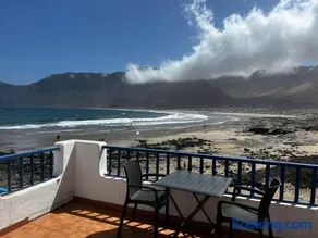 Playa de Caleta de Famara - Image 1