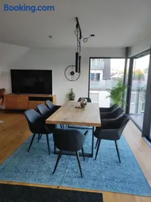 Luxuriöses Penthouse mit Blick auf die UNO-City und dem Kaiserwasser. 3Schlafzimmer, 2 Bäder, privat Lift ins Apartment - Image 4