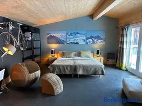 Out of the Box - Two creative tiny houses by Heiti Gstaad - Image 2