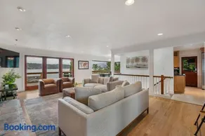 Lakeview house centrally located - Image 3