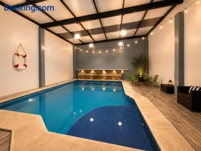 Suite Kwan con alberca privada, terraza y cine - Image 1