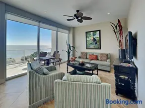 Diamond Beach 509 - Seas the Day - Image 3