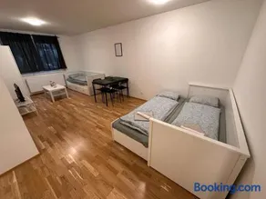 MUZETA11 - Modern Town Apartment with Balcony - Image 4