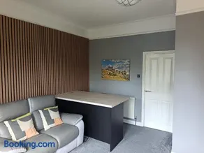 Dover White Cliff Apartment - Image 2
