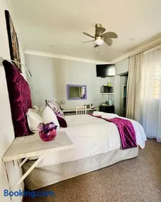 Longtom Farm Guesthouse - Image 1
