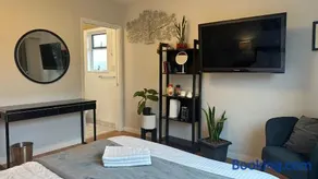 Kerrisdale private room - Image 4