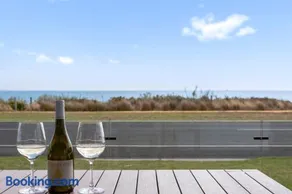 Portarlington Beach Retreat - Image 3
