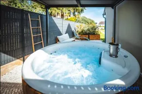 Maisonnette avec jardin & jacuzzi proche gare - Image 1