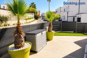 Magnifique villa vue sur golf à 20 min de la plage - Image 2