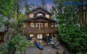 The Lakehouse Retreat - Image 2