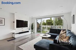 The Boathouse - Unique Riverside Living in Henley - Image 5