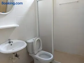 Sunny Point Hostel - Image 3