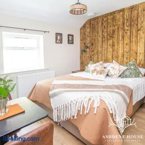Sheep Room 11 -Peaceful Double - New Forest - Image 2