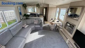 Cosy Holiday Home at Seton Sands near Edinburgh and North Berwick with free WiFi - Image 4