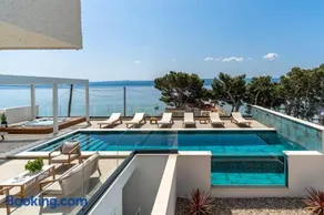 Villa Bava with 4 En-suite Bedrooms, Heated 33 sqm Pool - Image 4