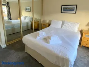 5 Shoreside - Image 5