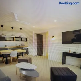 Superb fully renovated apartment in La Croix-Valmer - Image 5
