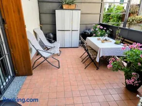 Loft moderno con terrazzo - Image 4