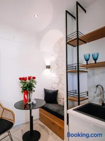 Kardias Luxury Suites - Image 3